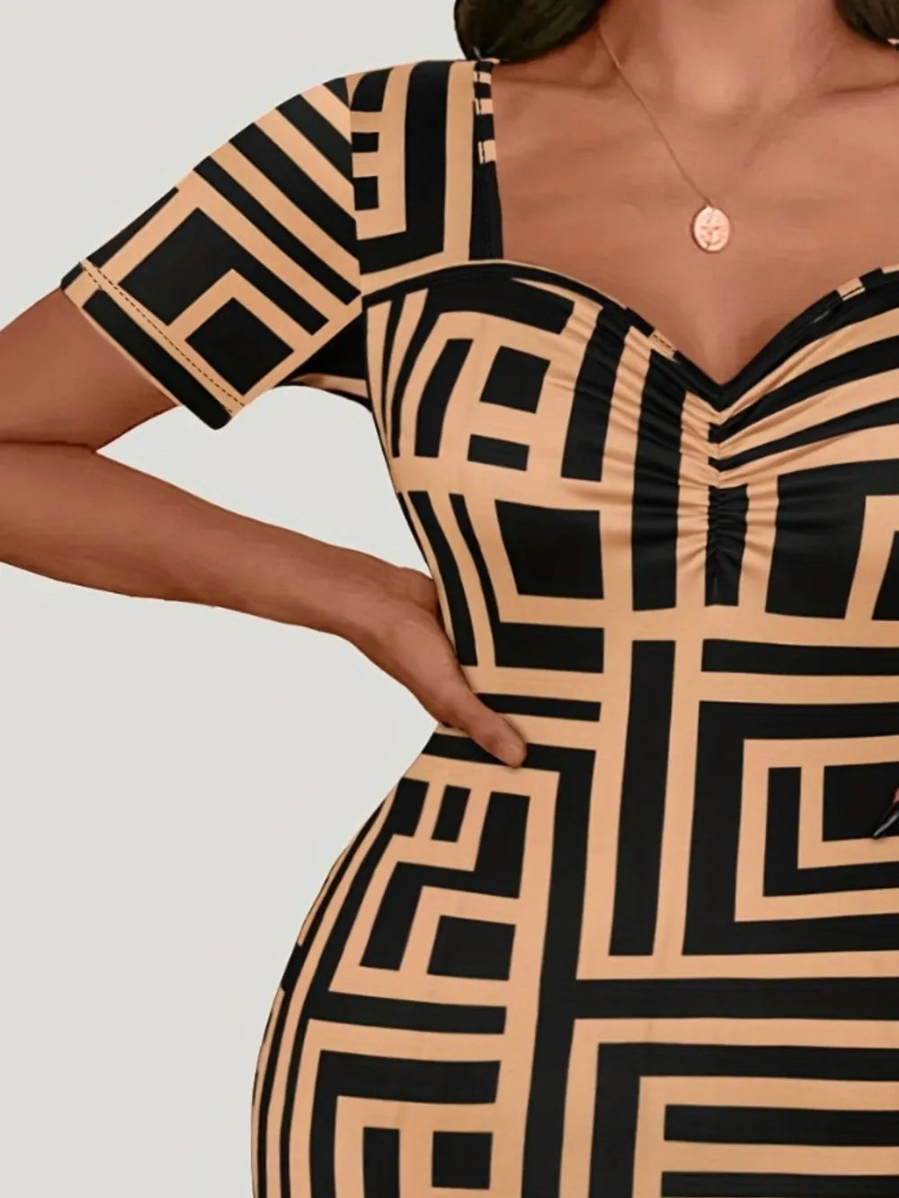 Plus Size Sweetheart Neck Short Sleeve Mini Dress - LoveNest Treasures